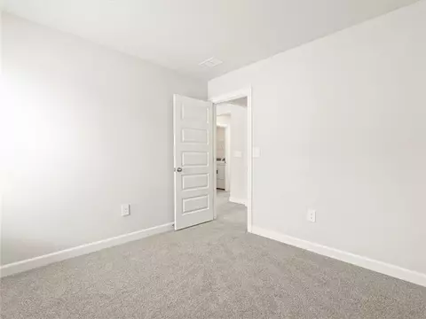 Bedroom - 612 Spruce Pine Dr, Pendleton, SC 29670 photo 6 of 10