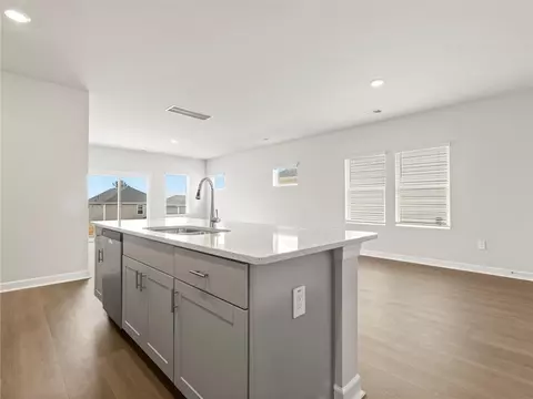 Kitchen - 612 Spruce Pine Dr, Pendleton, SC 29670 photo 4 of 4