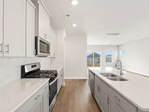 Kitchen - 612 Spruce Pine Dr, Pendleton, SC 29670 photo 3 of 4