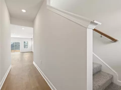 Entry Way - 612 Spruce Pine Dr, Pendleton, SC 29670 photo 2 of 4