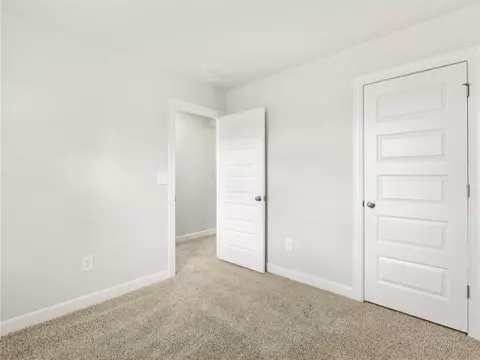Bedroom - 611 Spruce Pine Dr, Pendleton, SC 29670 photo 5 of 7