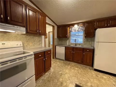 109 Woodstream Ln, Easley, SC 29640 photo 8