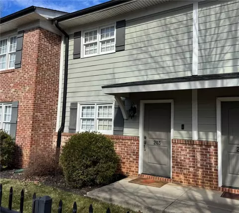 209 Calhoun St #203, Clemson, SC 29631