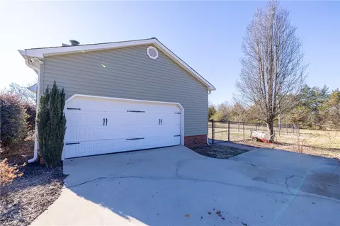 3421 Refuge Rd, Central, SC 29630 photo 25