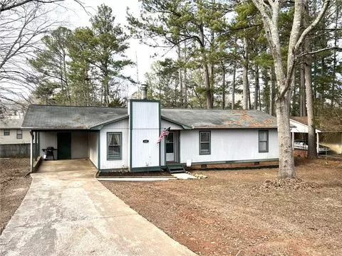 Exterior - 127 Cedar Creek Cir, Central, SC 29630 photo 6 of 7