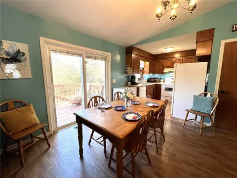 Dining - 127 Cedar Creek Cir, Central, SC 29630 photo 3 of 3
