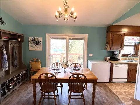 Dining - 127 Cedar Creek Cir, Central, SC 29630 photo 1 of 3
