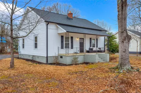 20 Lander St, Williamston, SC 29697 photo 2