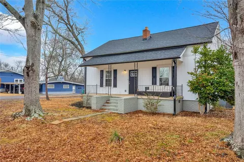 20 Lander St, Williamston, SC 29697 photo 3