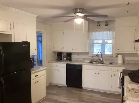 8 Ashley Dr, Williamston, SC 29697 photo 8
