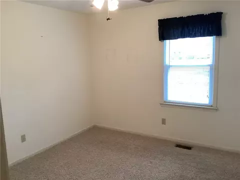 8 Ashley Dr, Williamston, SC 29697 photo 11