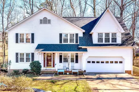 105 Bent Tree St, Easley, SC 29642