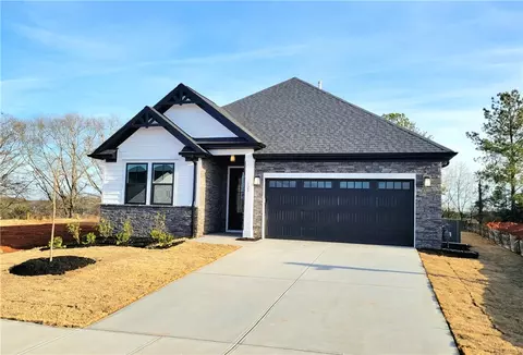 120 Tiger Lily Dr, Anderson, SC 29621