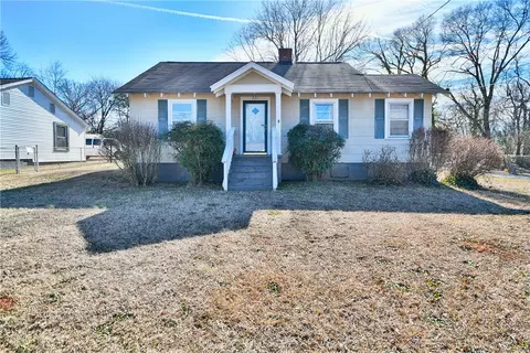 221 Mcdowell St, Greenville, SC 29611