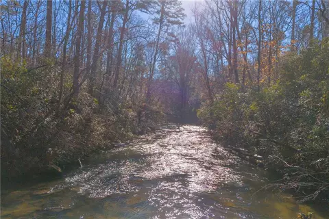 282 Little River Ln, Walhalla, SC 29691 photo 5