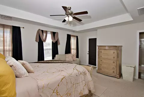 Bedroom - 144 Highland Park Ct, Easley, SC 29642 photo 2 of 8