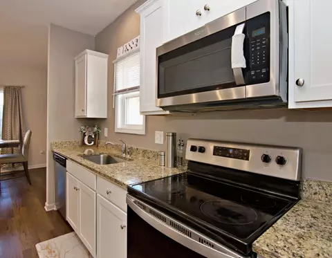 Kitchen - 144 Highland Park Ct, Easley, SC 29642 photo 4 of 6