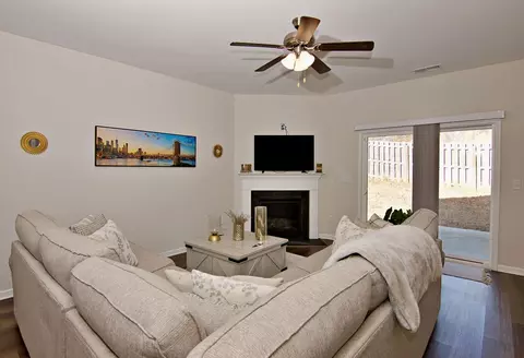 Living - 144 Highland Park Ct, Easley, SC 29642 photo 1 of 2