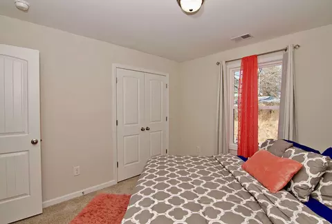 Bedroom - 144 Highland Park Ct, Easley, SC 29642 photo 6 of 8