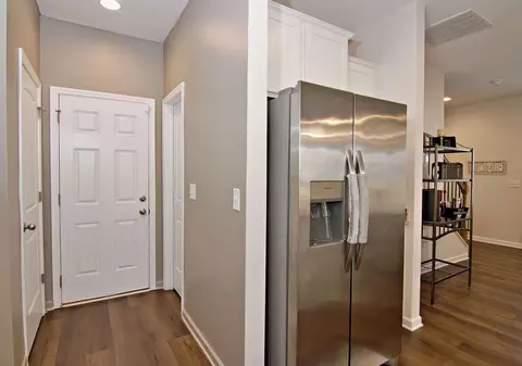 Entry Way - 144 Highland Park Ct, Easley, SC 29642 photo 5 of 8