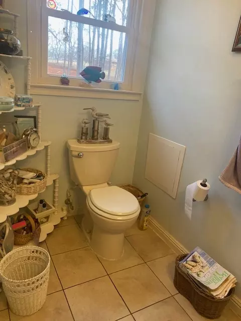 Bath - 1341 Moorehead Pl, Pendleton, SC 29670 photo 1 of 3