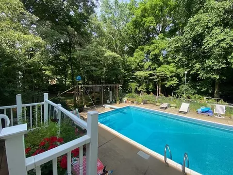 Exterior - 1341 Moorehead Pl, Pendleton, SC 29670 photo 3 of 5