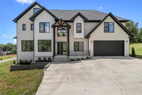 1004 Fallon Ln, Anderson, SC 29625