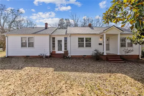 418 Cherry St, Pendleton, SC 29670