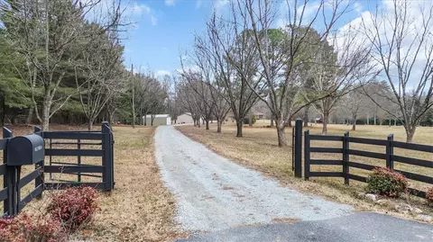 310 W Church Rd, Easley, SC 29642