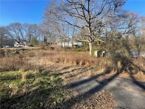 107 Towe St, Seneca, SC 29678