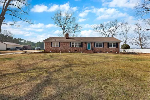 109 Weaver Rd, Pendleton, SC 29670