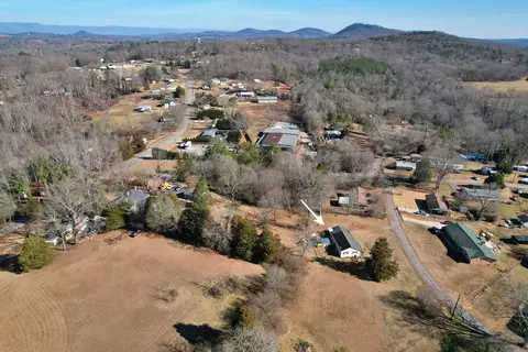 109 E Smith Dr, Pickens, SC 29671 photo 32