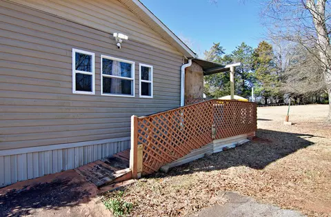 109 E Smith Dr, Pickens, SC 29671 photo 23