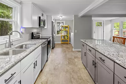 Kitchen - 910 White Cut Rd, Walhalla, SC 29691 photo 2 of 4