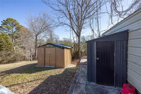 Exterior - 910 White Cut Rd, Walhalla, SC 29691 photo 7 of 7