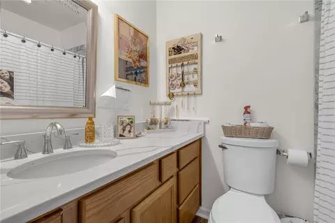Bath - 204 Pine St, Clemson, SC 29631 photo 2 of 5