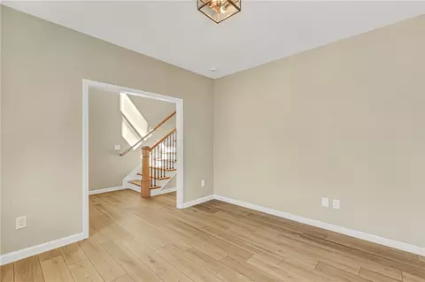 Living - 115 Hibiscus Dr, Easley, SC 29642 photo 2 of 8