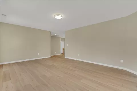 Living - 115 Hibiscus Dr, Easley, SC 29642 photo 8 of 8