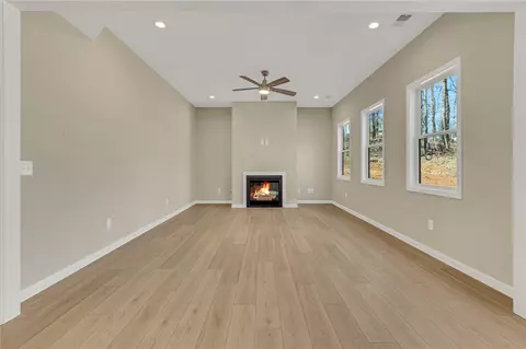 Living - 115 Hibiscus Dr, Easley, SC 29642 photo 6 of 8