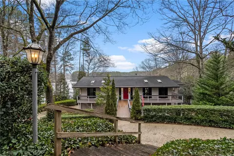 532 Long Reach Dr, Salem, SC 29676