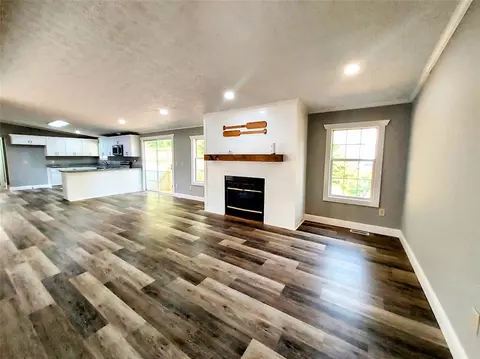 136 Fields Ave, Anderson, SC 29625 photo 4