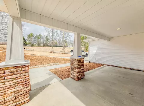 554 Fairfield Rd, Walhalla, SC 29691 photo 4