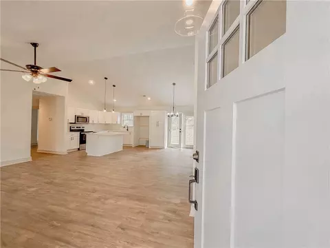 554 Fairfield Rd, Walhalla, SC 29691 photo 3