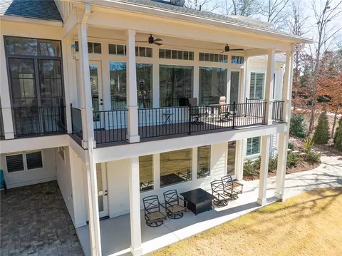 Exterior - 516 Pointe West Dr, Seneca, SC 29672 photo 3 of 7
