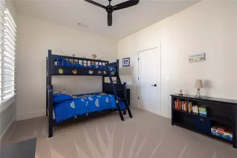 Bedroom - 516 Pointe West Dr, Seneca, SC 29672 photo 5 of 5