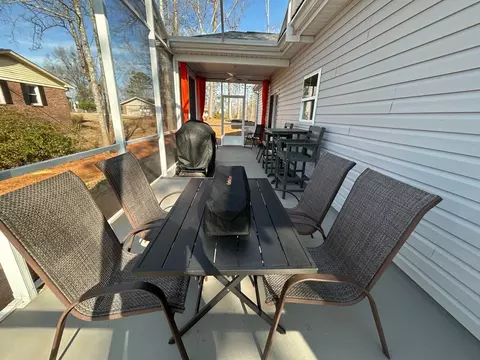 Exterior - 504 B Minor St, Seneca, SC 29678 photo 3 of 10