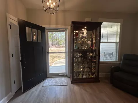 Entry Way - 504 B Minor St, Seneca, SC 29678 photo 1 of 4