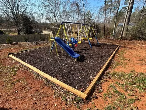 Exterior - 504 B Minor St, Seneca, SC 29678 photo 5 of 10