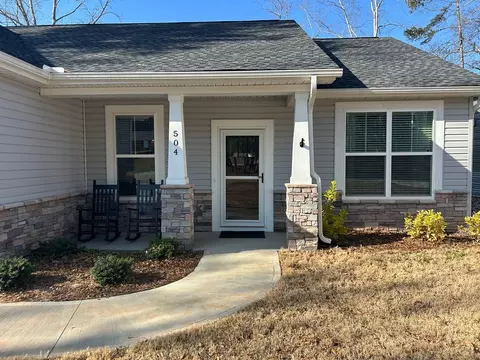 Exterior - 504 B Minor St, Seneca, SC 29678 photo 1 of 10