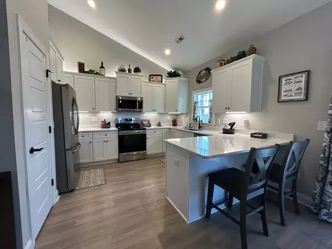 Kitchen - 504 B Minor St, Seneca, SC 29678 photo 2 of 6